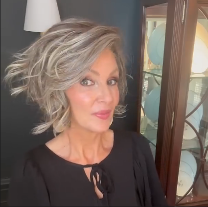 BelleTress Los Angeles | Synthetic Lace Front Wig (Mono Part)